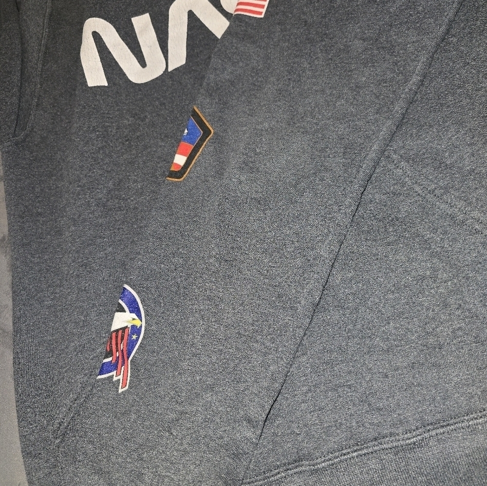 NASA sweater - Picture 3 of 5